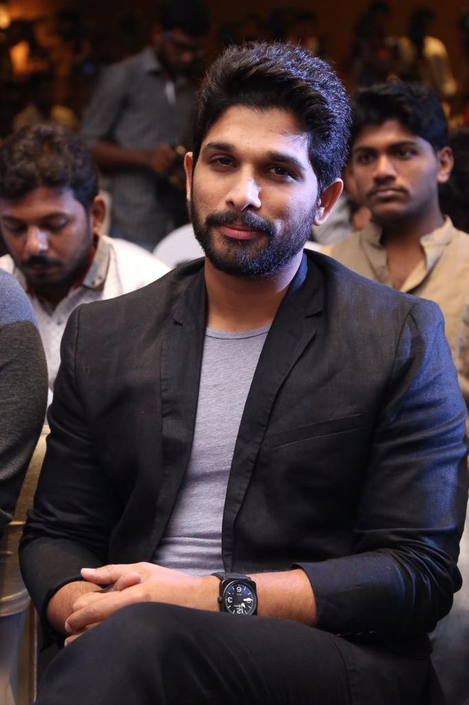 Allu Arjun, Allu Sirish, Lingusamy at Studio Green Production No 12