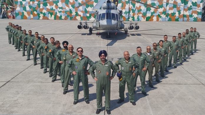 Air Chief Marshal B.S. Dhanoa with the airmen of 152 Helicopter Unit Indian Airforce