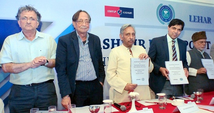 Ramachandra Guha (extreme left). Ramachandra Guha, Ramachandra Guha resigns, Indian cricket team, Indian cricket news, BCCI, CoA, Vinod Rai