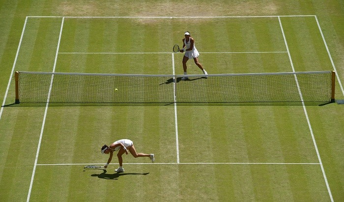 Agnieszka Radwanska and Garbine Muguruza put on a brilliant match in the semifinals at Wimbledon Agnieszka Radwanska Garbine Muguruza Wimbledon 2015