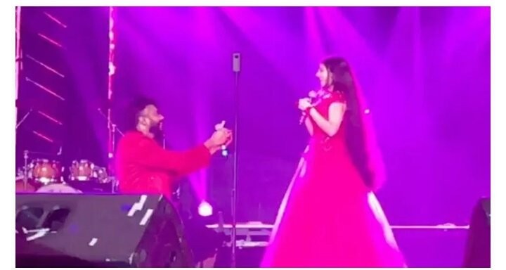 A screen shot from the video in which Chandan Shetty confesses his love for Niveditha Gowda. Chandan Shetty Confesses his Love for Niveditha Gowda at Yuva Dasara