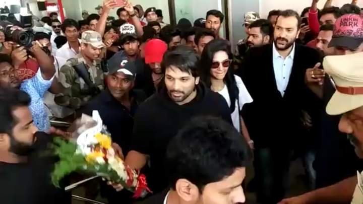 Allu Arjun attends Nehru Trophy Boat Race Allu Arjun attends Nehru Trophy Boat Race