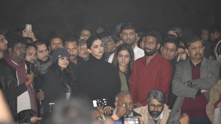 Deepika Padukone shows her soliderity with JNU students' protest Deepika Padukone shows her soliderity with JNU students' protest