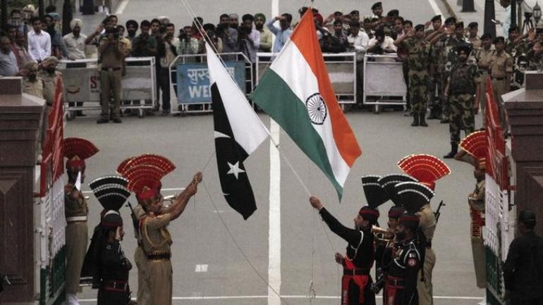 The Indian fisherman crossed over through the Attari-Wagah border after the Pakistan government released them from jail. Indian fishermanPakistan