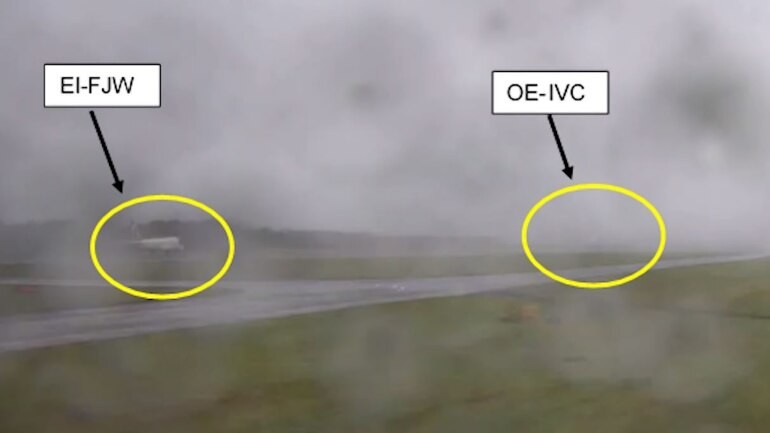 Airplanes at Edinburgh airport avoid crash by just 2 seconds Airplanes at Edinburgh airport avoid crash by just 2 seconds