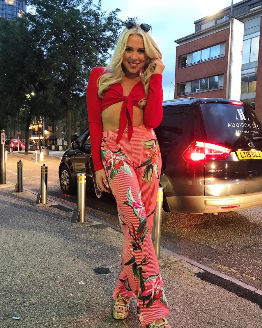 Cleavage Gabby Allen nude photos 2019 Cleavage Gabby Allen nude photos 2019