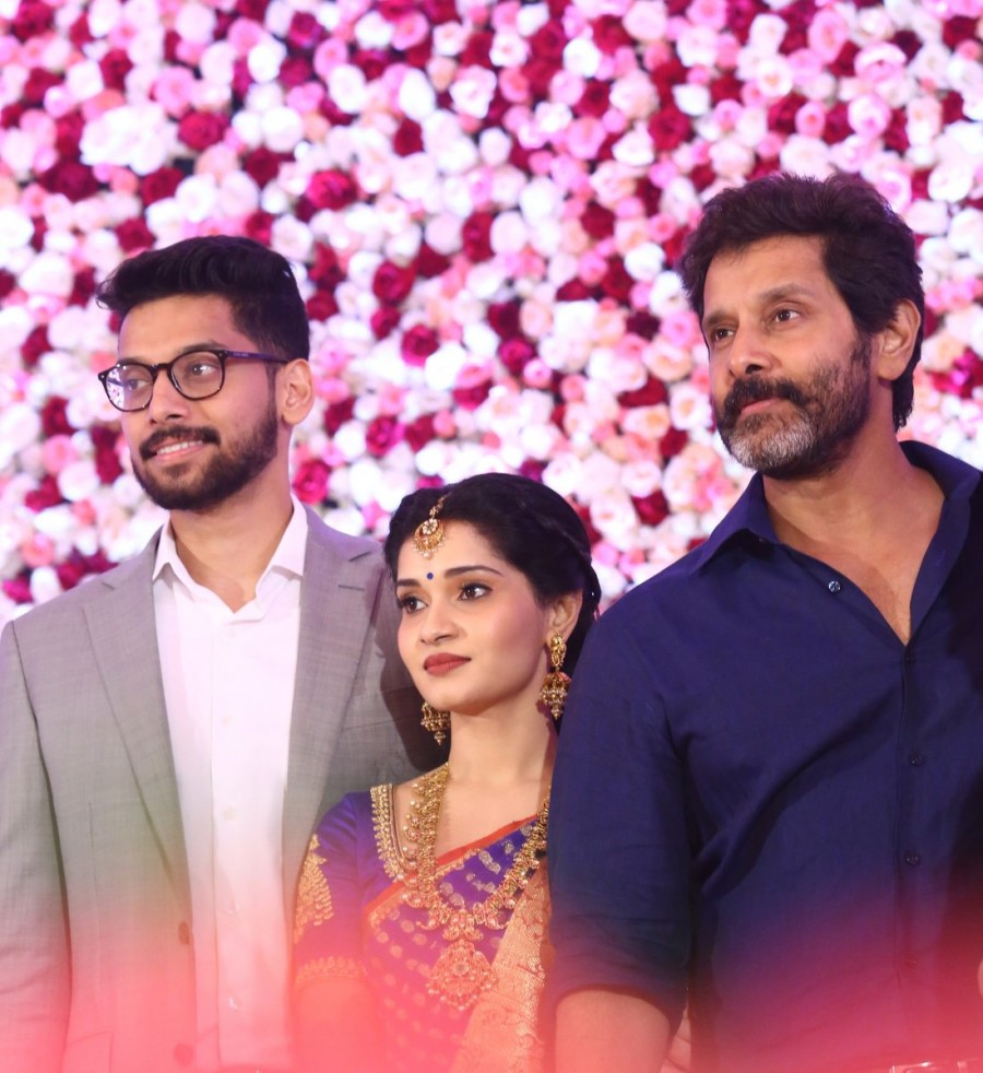 Chiyaan Vikram sings at daughter Akshita wedding reception - Photos ...