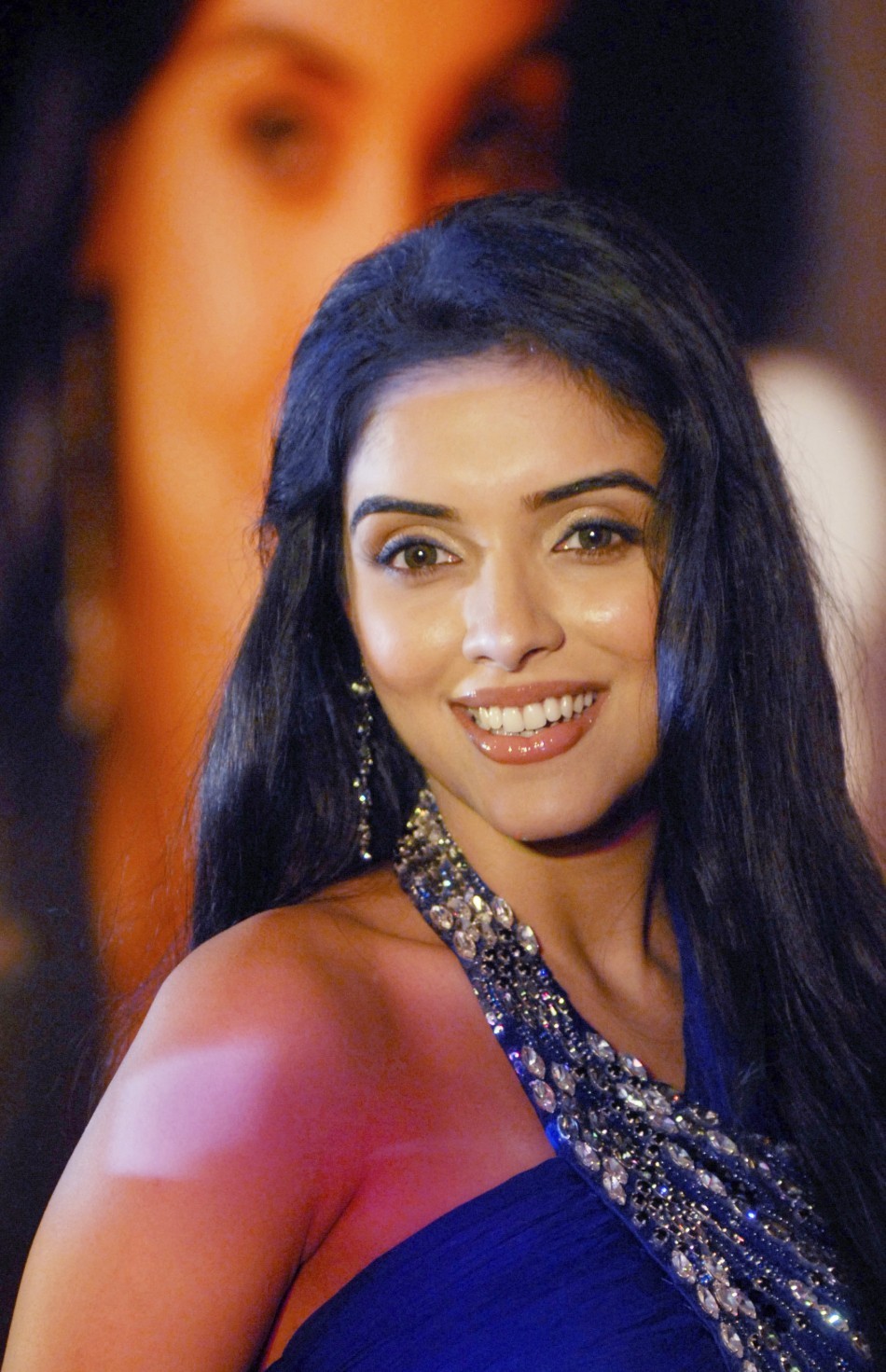I Will Focus On Commercial Cinema Says Asin [slideshow] Ibtimes India