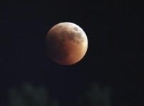 lunar-eclipse-in-tirana