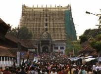 3-sree-padmanabhaswamy-temple-kerala-india