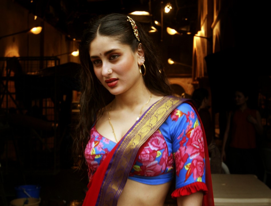 Kareena Kapoor Boob Sex - Kareena Kapoor Enters 100-crore Club with Success of 'Bodyguard' - IBTimes  India