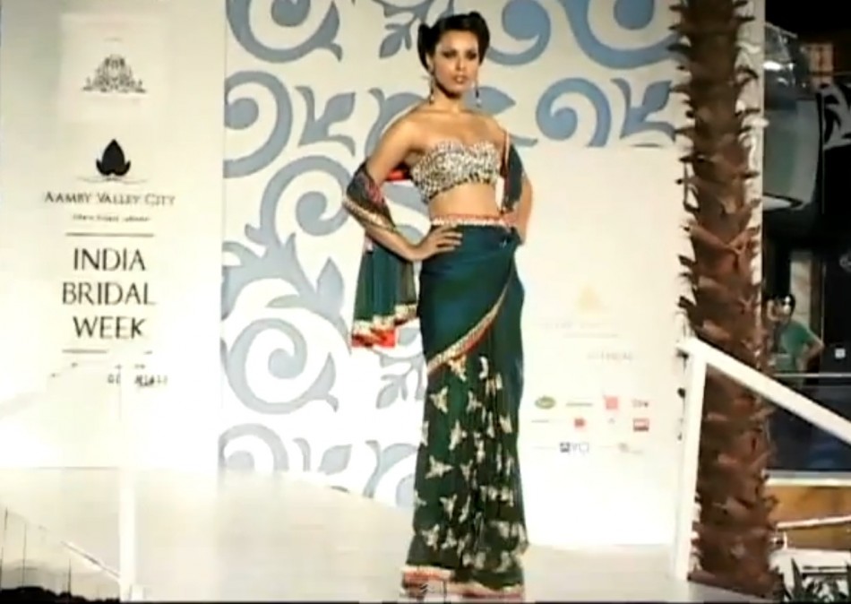 Models walks the ramp presenting their designs during Aamby Valley India Bridal Week-2010. Aamby Valley India Bridal Week