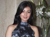 ayesha-takia