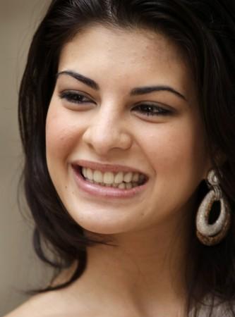 Kiss is sour: Jacqueline Jacqueline Fernandez