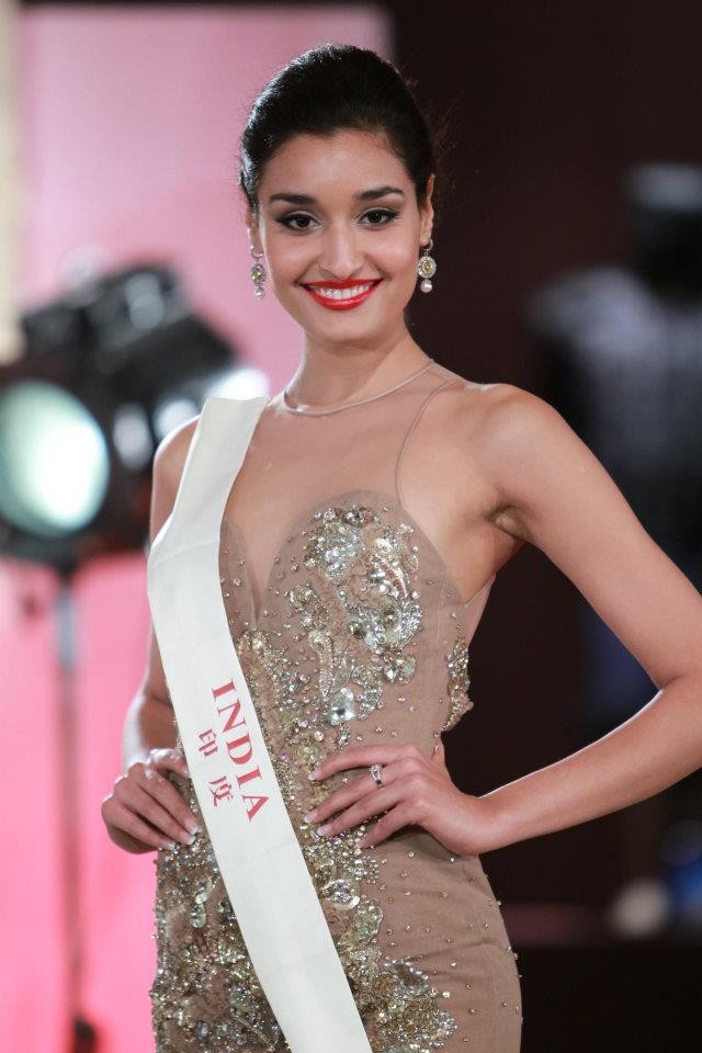 India's hope of winning the Miss World-2011 was lost as its contestant Kanishtha Dhankhar could not make it to the top 25 in the mega beauty pageant. Miss World 2011: How India’s Kanishtha Dhankhar Fared in the Beauty Pageant (Photos)