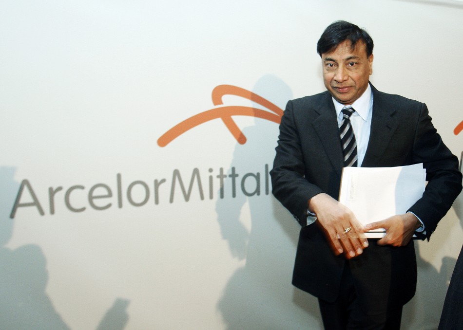 Lakshmi Mittal, Chairman and CEO of ArcelorMittal, delivers a speech during  the SOP (Start of Production) ceremony at the plant of Valin ArcelorMittal  Stock Photo - Alamy