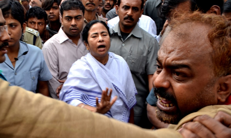 Chief Minister of West Bengal inspects the AMRI fire spot. AMRI/ Kolkata fire