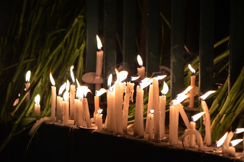 Candlelight Tribute Candle