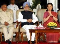 president-pranab-mukherjee-prime-minister-manmohan-singh-along-with-congress-chief-sonia-gandhi