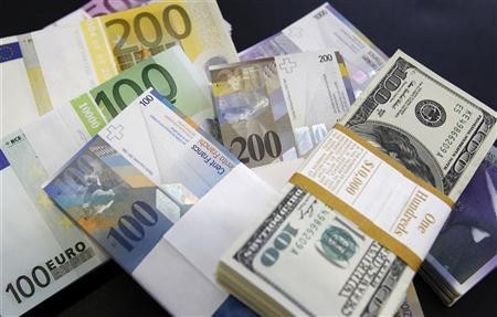 Euro/dollar likely to extend multi-month lows
