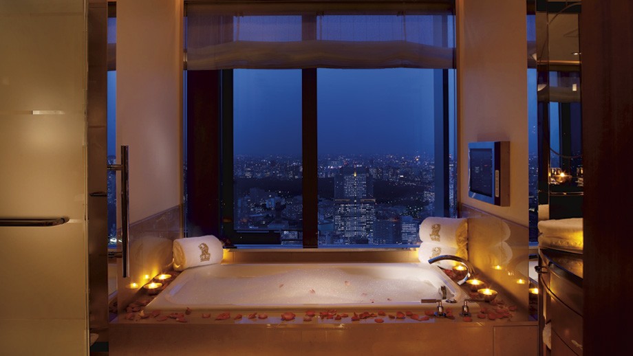 Ritz-Carlton Suite