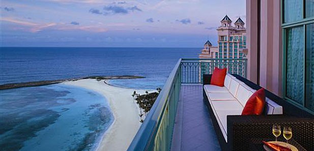 Royal Towers Bridge Suite