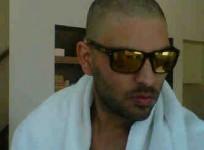 yuvraj-singh-post-cutting-his-hair-for-the-treatment