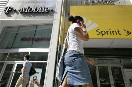 Sprint Cuts Monthly Bills Into Half For Switching From AT&T, Verizon