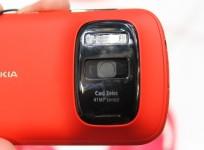 mwc-2012-nokia-808-pureview-hands-on-preview