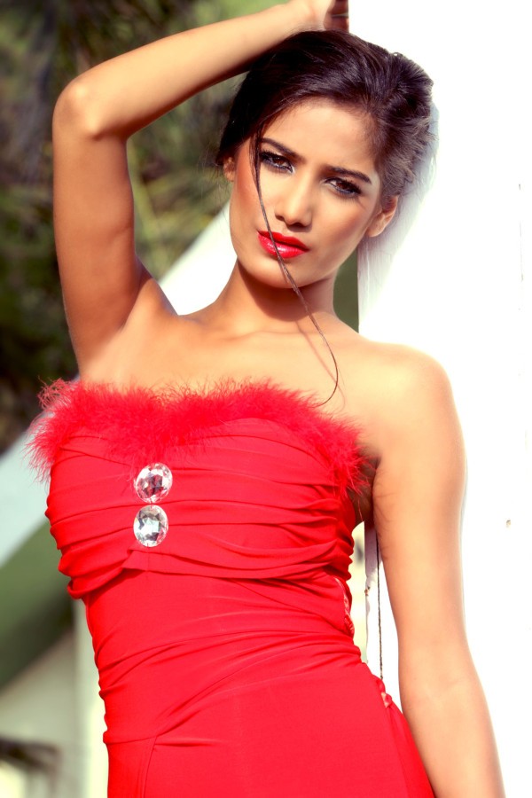 Why Facebook Deactivated Poonam Pandey's Official Account? - IBTimes India