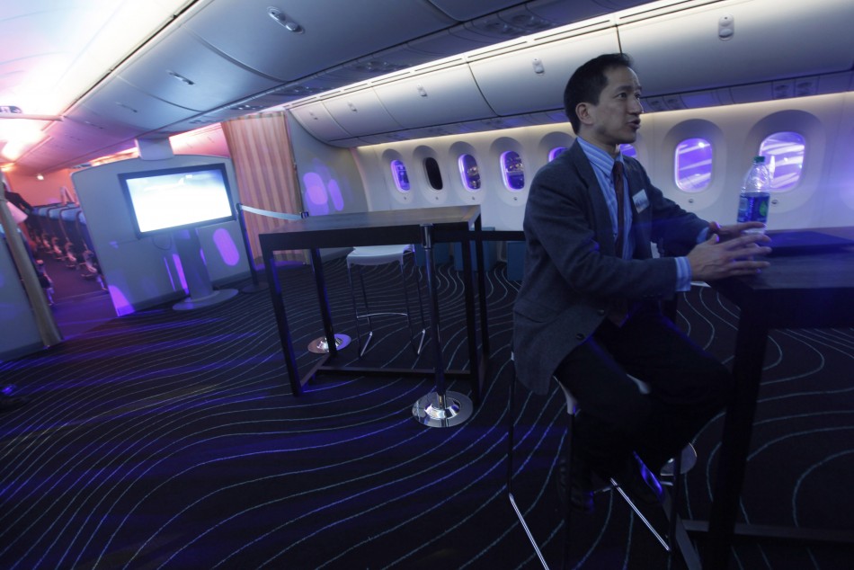 Boeing 787 Dreamliner Aircraft (INSIDE PHOTOS)