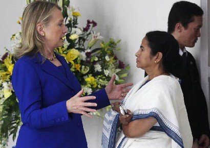 US Secretary of State Hillary Clinton met West Bengal Chief Minister Mamata