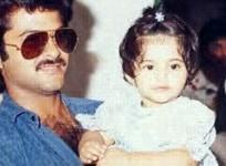 sonam-kapoors-childhood-picture-with-father-anil-kapoor