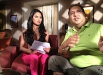 veena-malik-with-director-navin-batra-imagescribes-inc