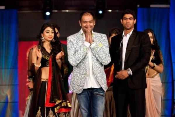 Showstoppers Shriya Saran and RanaDaggubati in designer Shravans collection.Photo Credit: Twitter/ Siima2012 Showstoppers Shriya Saran and RanaDaggubati in designer Shravans collection