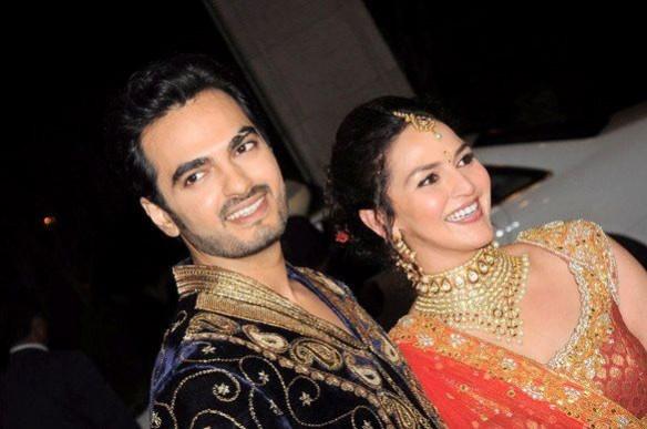 Esha Deol Sangeet Ceremony (Facebook/IIFA) Esha Deol Sangeet Ceremony