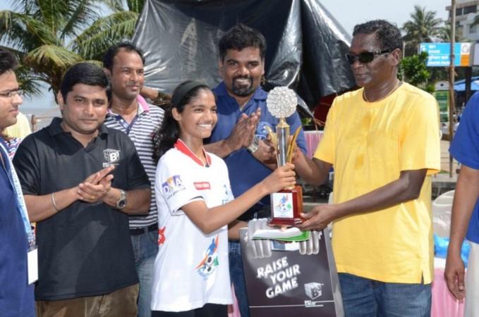 IM Vijiyan Congratulating Winners At Football Marathon IM Vijiyan Congratulating Winners At Football Marathon