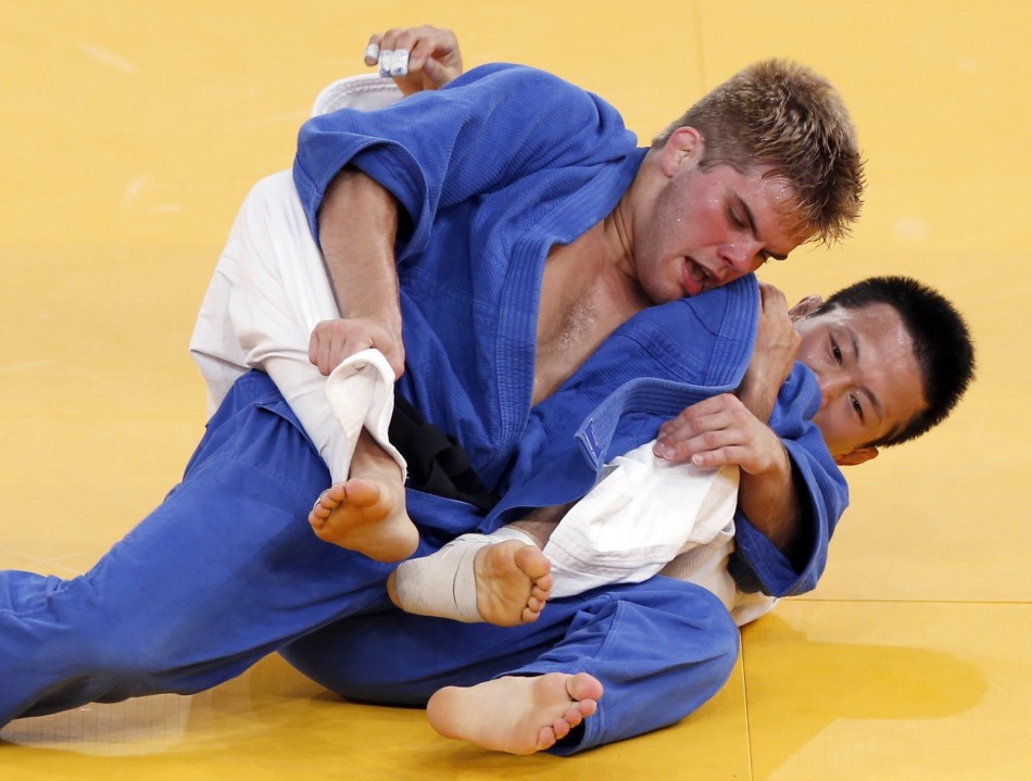 Wang Ki-Chun, Nicholas Delpopolo