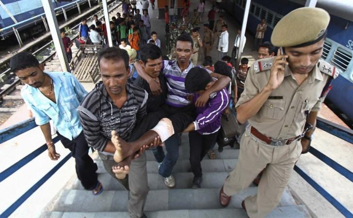 NE people flee Bangalore