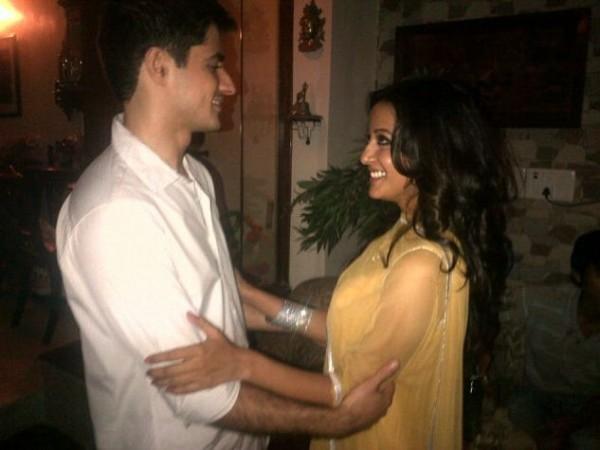 Actress Raima Sen with her close friend Varun Thapar. (Twitter) Actress Raima Sen with her close friend Varun Thapar. (Twitter)