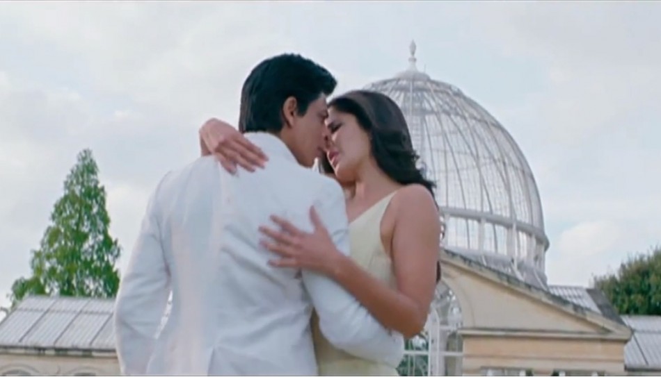 Bollywood actors Shah Rukh Khan and Katrina Kaif in a movie scene Shah Rukh Khan, Katrina Kaif