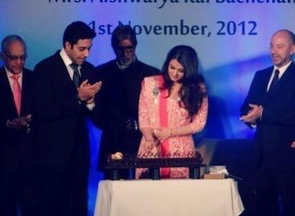 Aishwarya Rai Bachchan with Amitabh and Abhishek on the occasion of receiving French government's recognition. (Photo:AishwaryaAishRaiBachchanOfficial/Facebook) Aishwarya Rai Bachchan