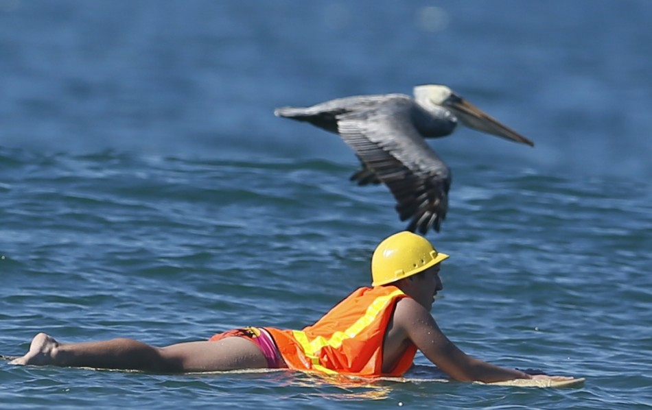 Halloween surf contest