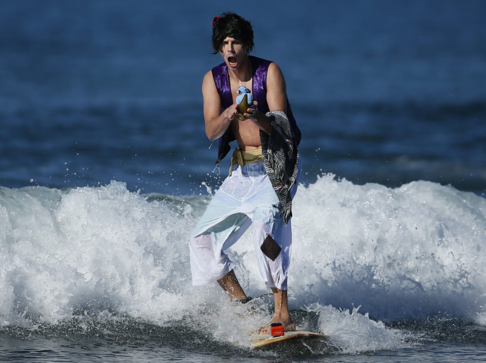 Halloween surf contest