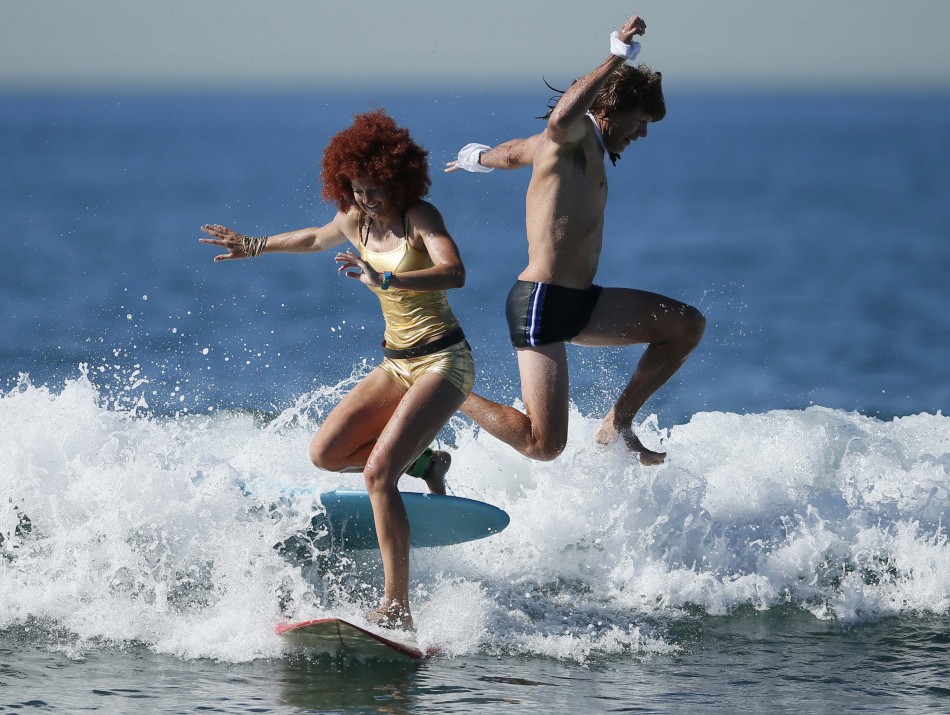 Halloween surf contest