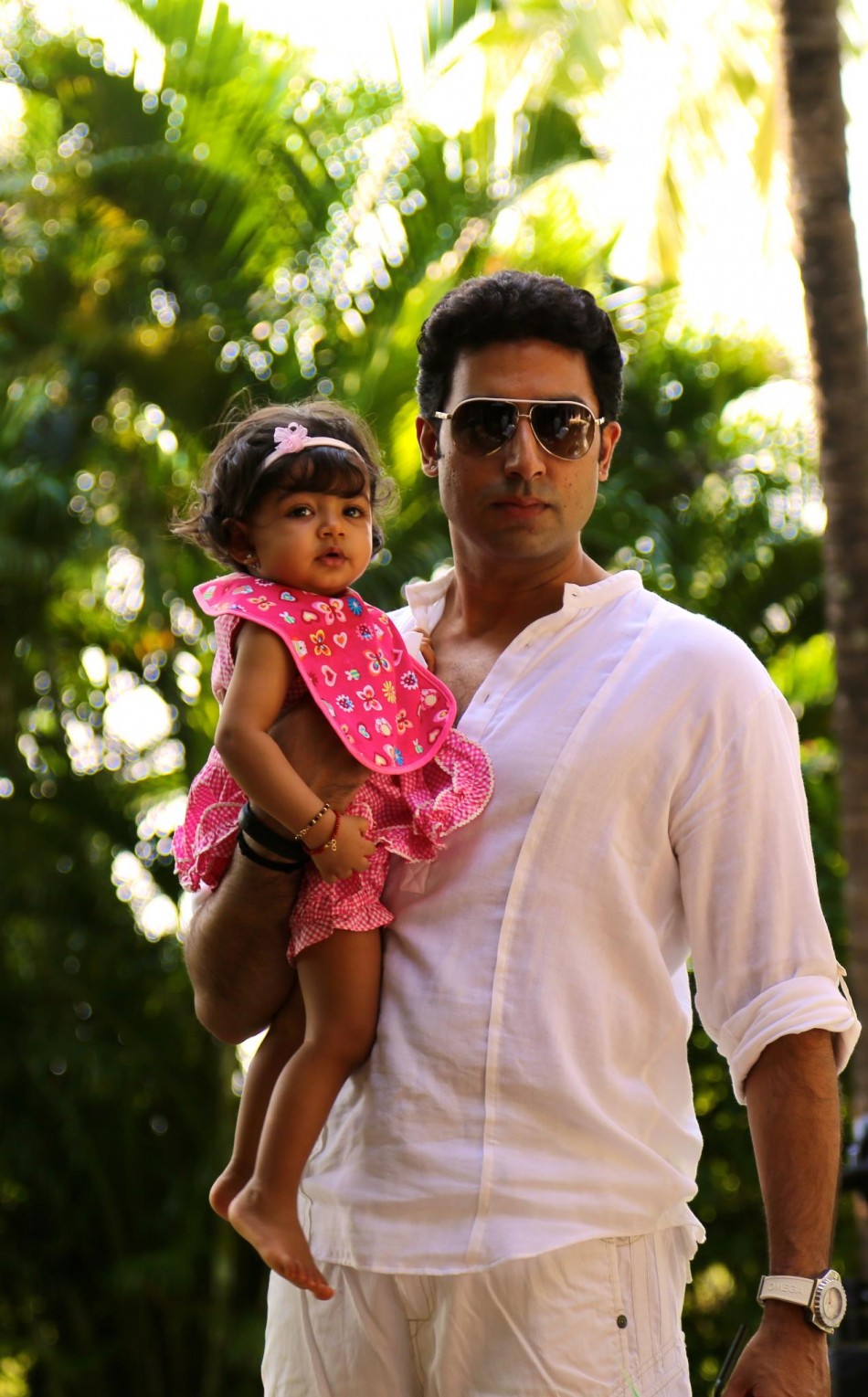 Aaradhya Bachchan, Abhishek Bachchan