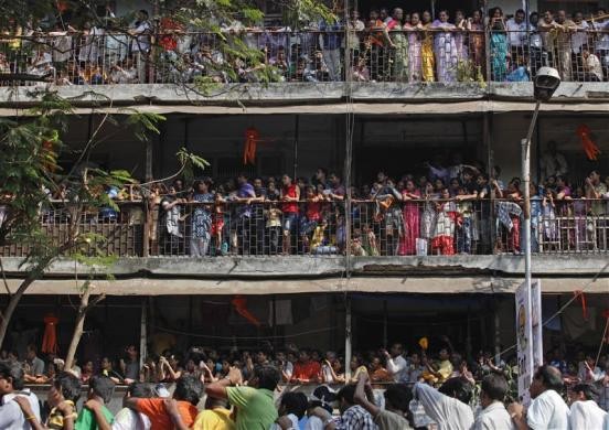 Bal Thackeray: Sea Of Mourners Witness Late Sena Chief's Final Journey ...