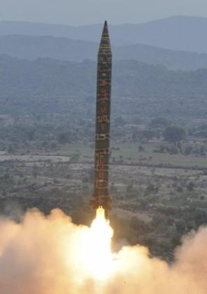 Pakistan Test Fires Nuclear-Capable Ballistic Missile Hatf V Ghauri ...