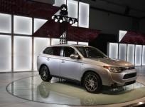 2014-mitsubishi-outlander