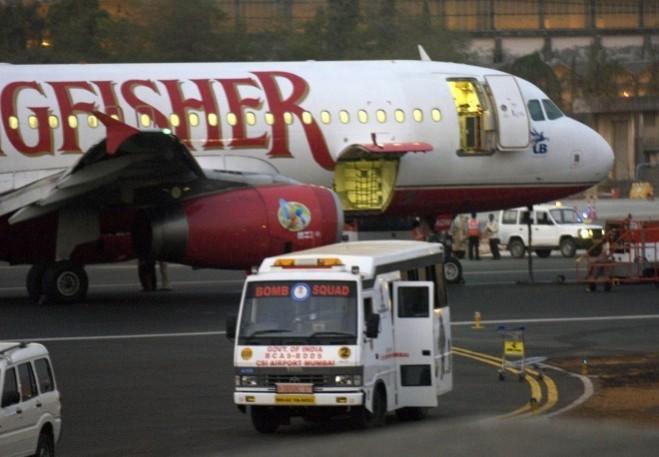 Kingfisher Airlines' employees lashed out at Vijay Mallya in an open letter Kingfisher Airlines